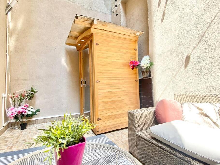 Stay Cool! Apartment With Sauna And Private Garden ブダペスト エクステリア 写真
