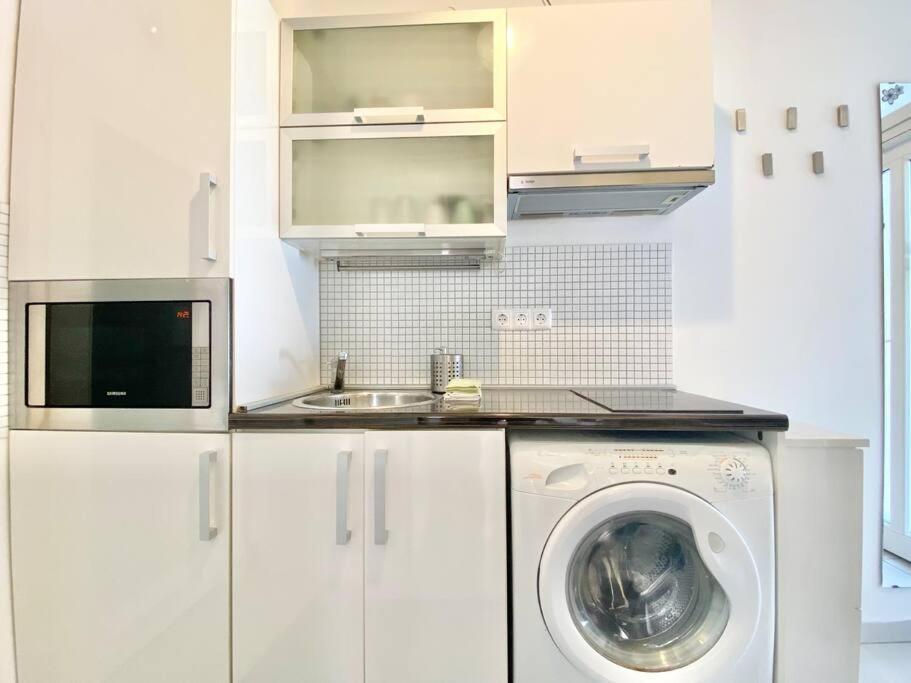 Stay Cool! Apartment With Sauna And Private Garden ブダペスト エクステリア 写真